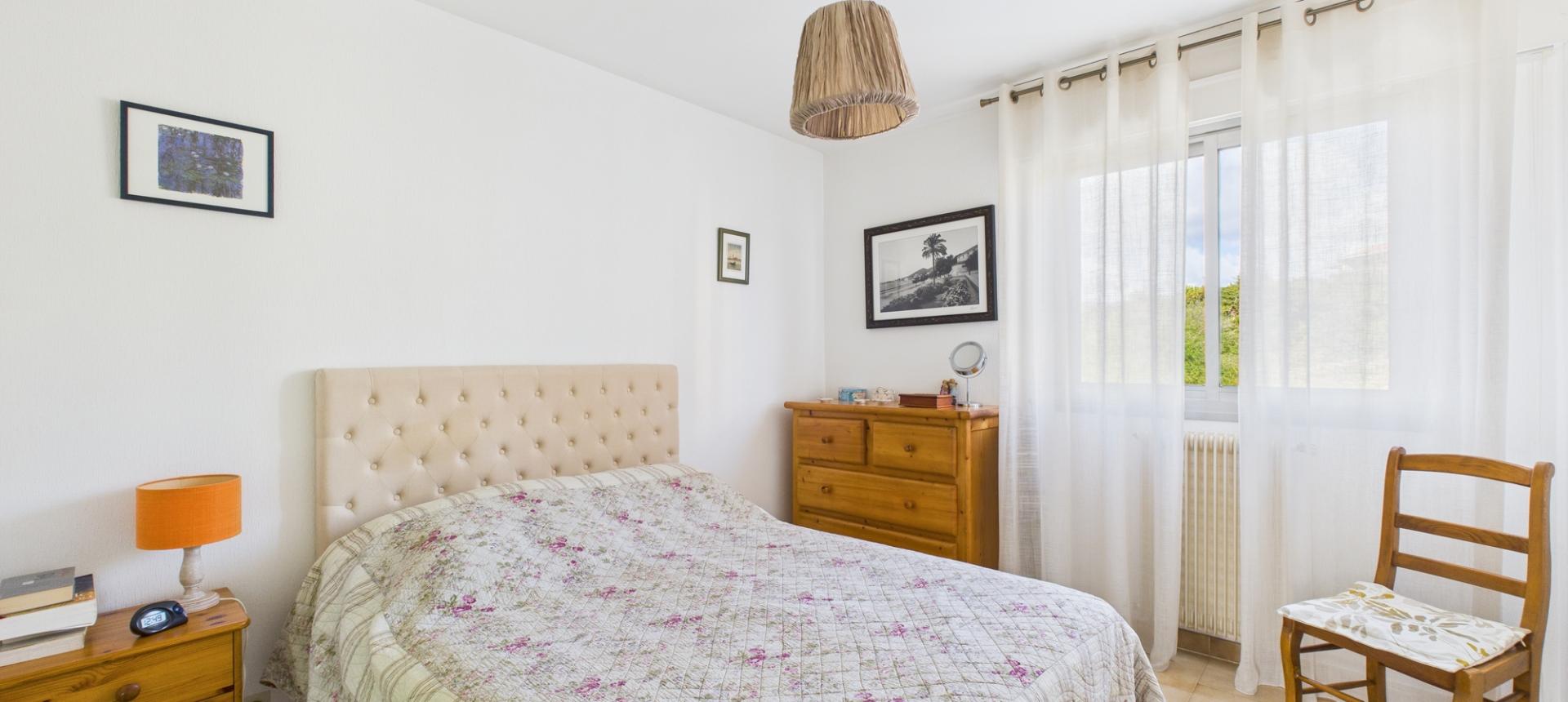 F4  A VENDRE ALZO DI SOLE