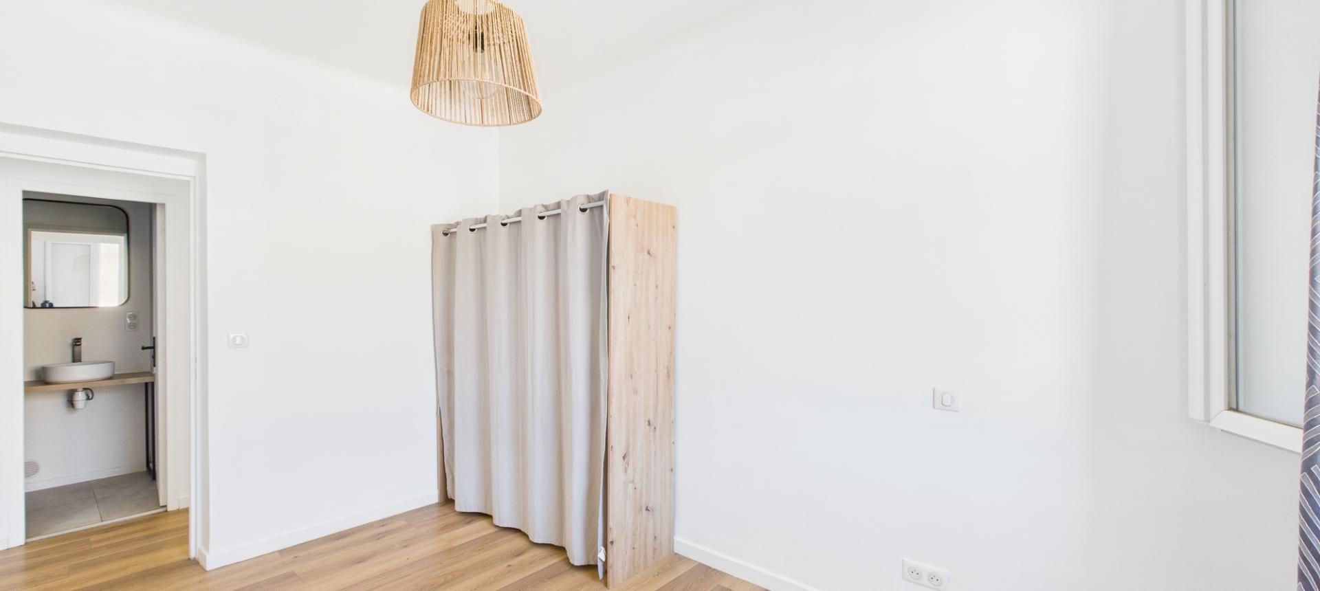 F4  A VENDRE COURS JEAN NICOLI