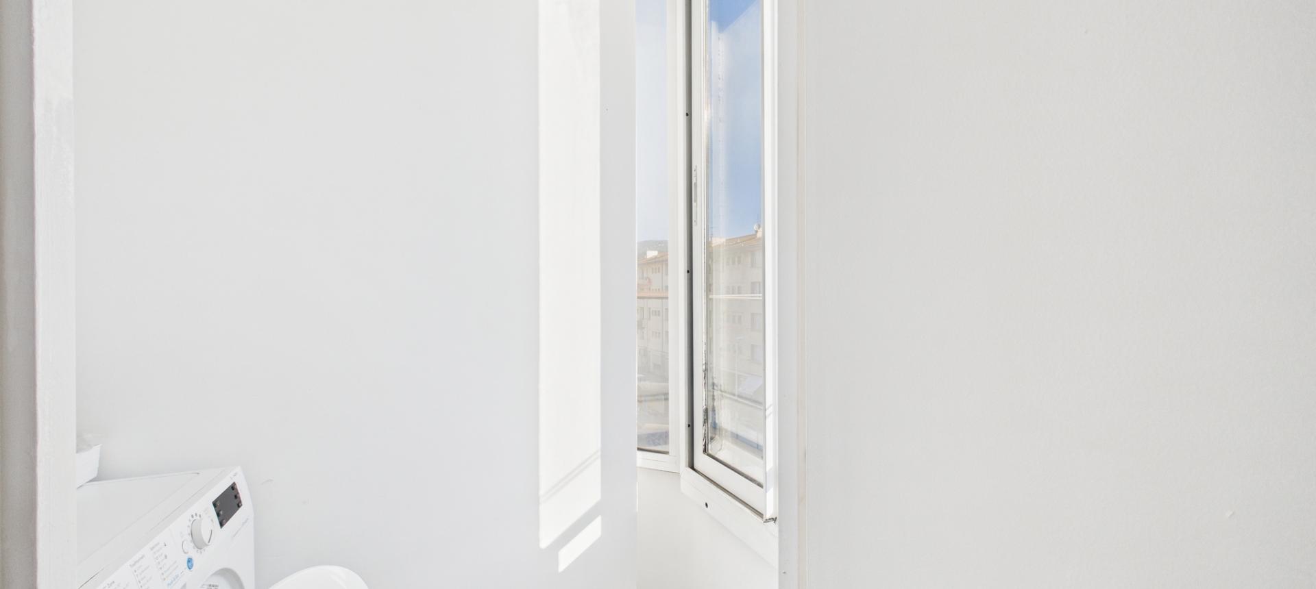 F4  A VENDRE COURS JEAN NICOLI