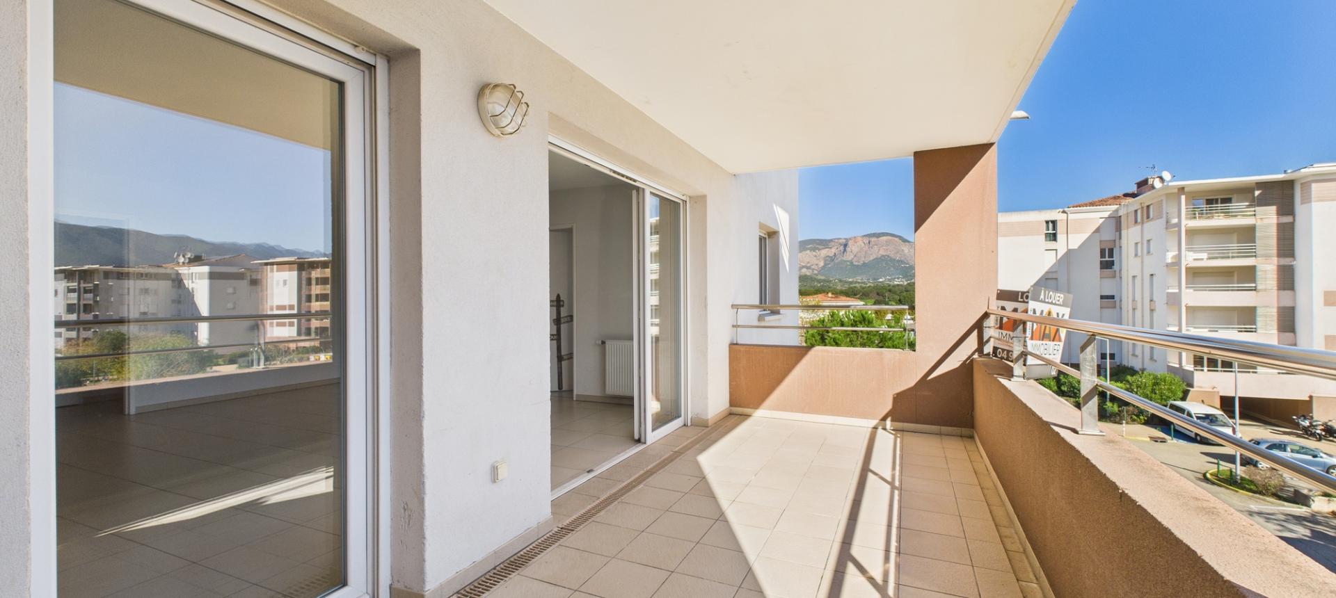 F4 A VENDRE TERRASSES DU PARC