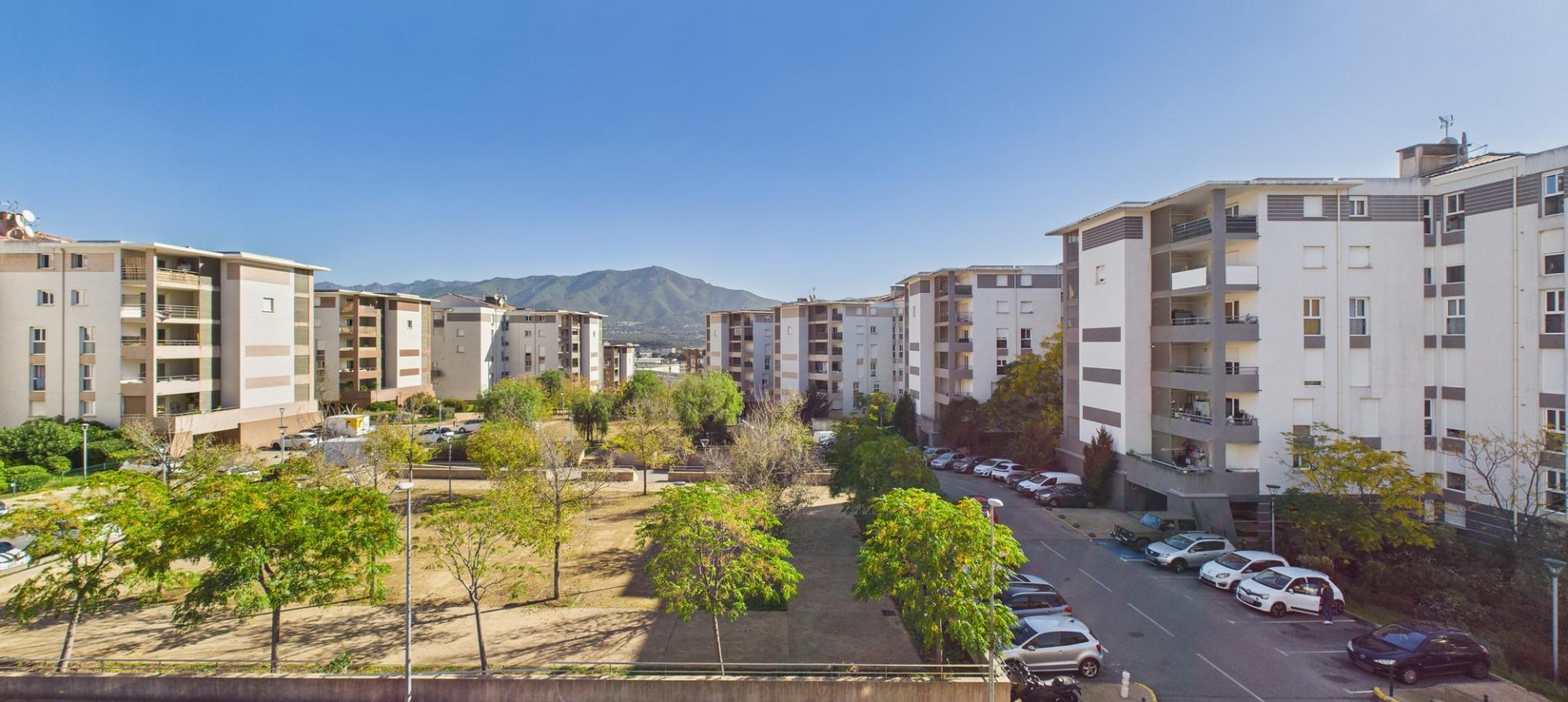 F4 A VENDRE TERRASSES DU PARC