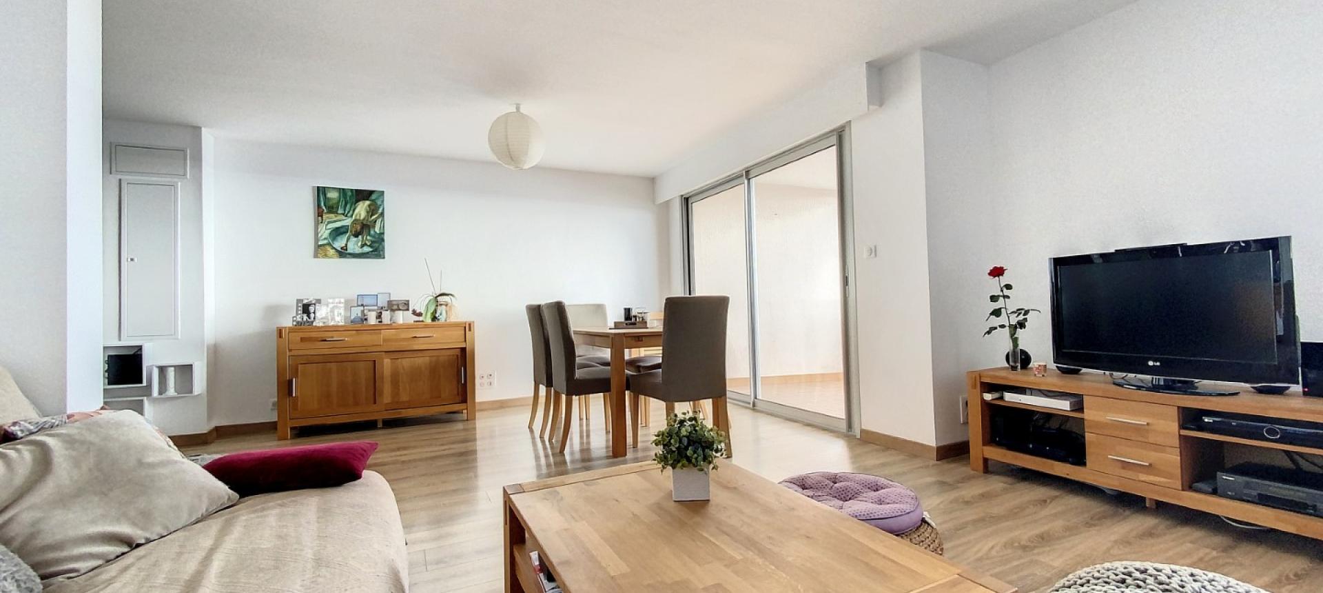 Appartement F4 avec vue mer à vendre à Ajaccio-Alzo Di Sole