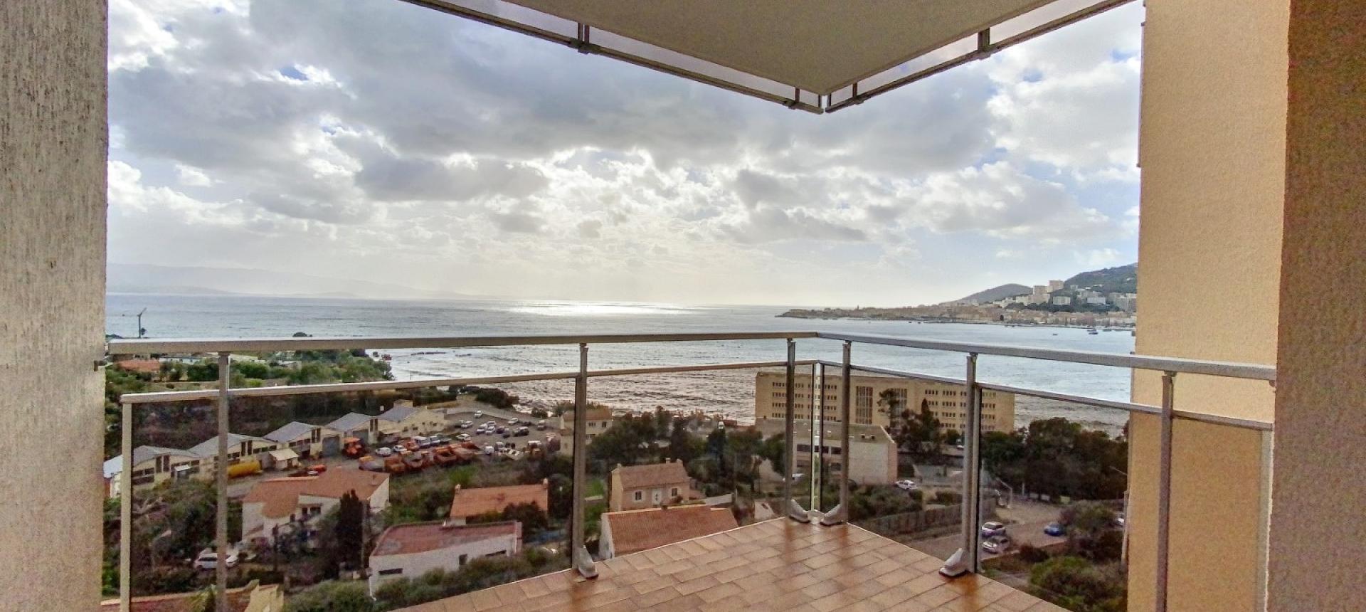 Appartement F4 avec vue mer à vendre à Ajaccio-Alzo Di Sole