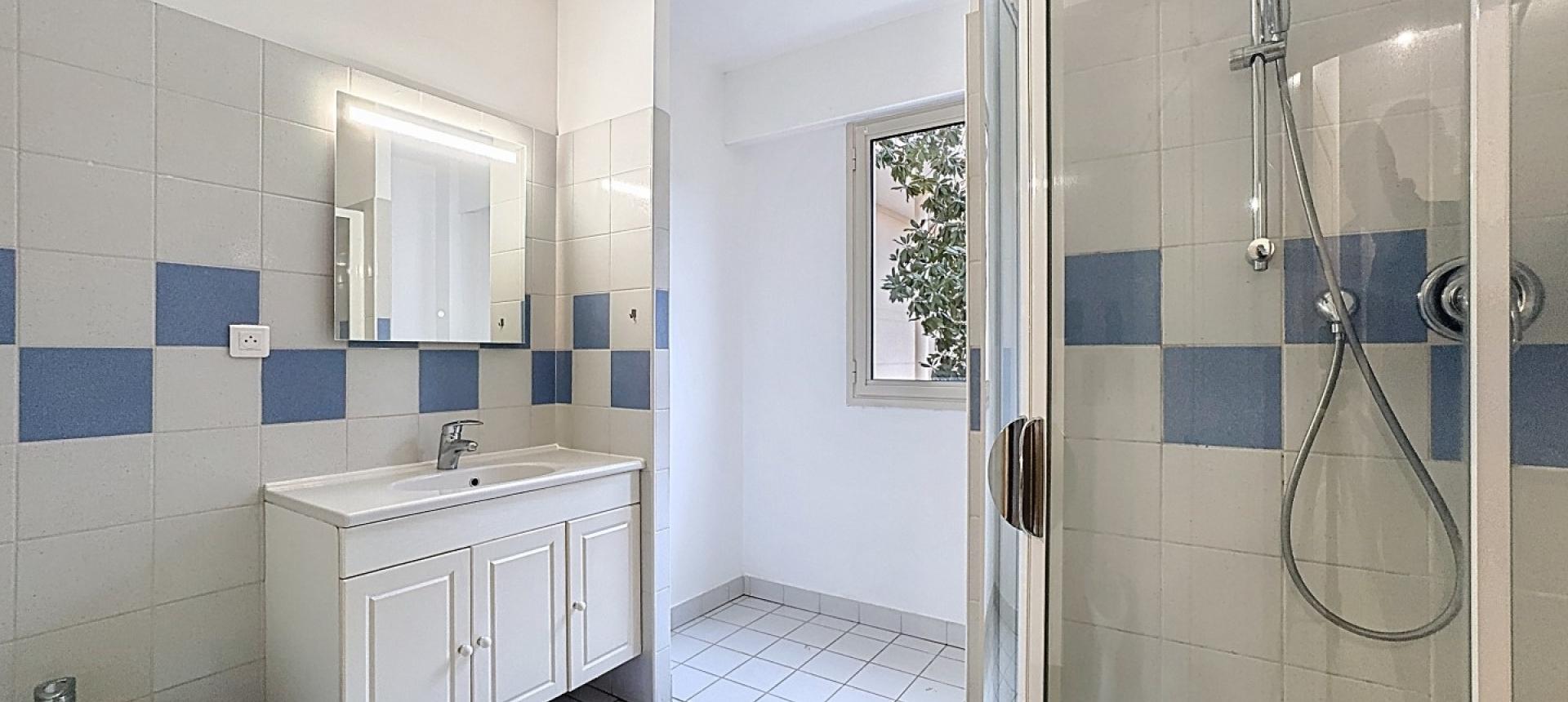 Beau F4 Araucaria secteur Grandval à Ajaccio