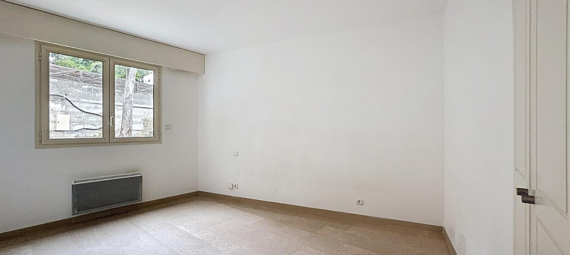 Beau F4 Araucaria secteur Grandval à Ajaccio