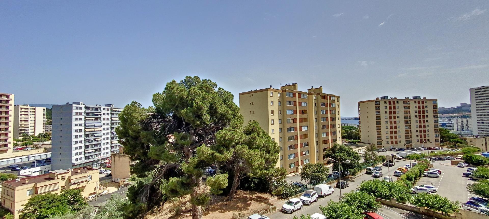 Appartement F4 avec terrasse à vendre à Ajaccio - Parc Azur