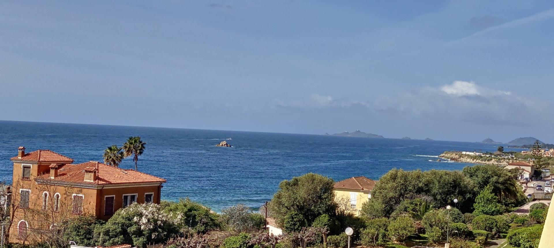 Appartement F4 vue mer à vendre à Ajaccio - Parc Imperial