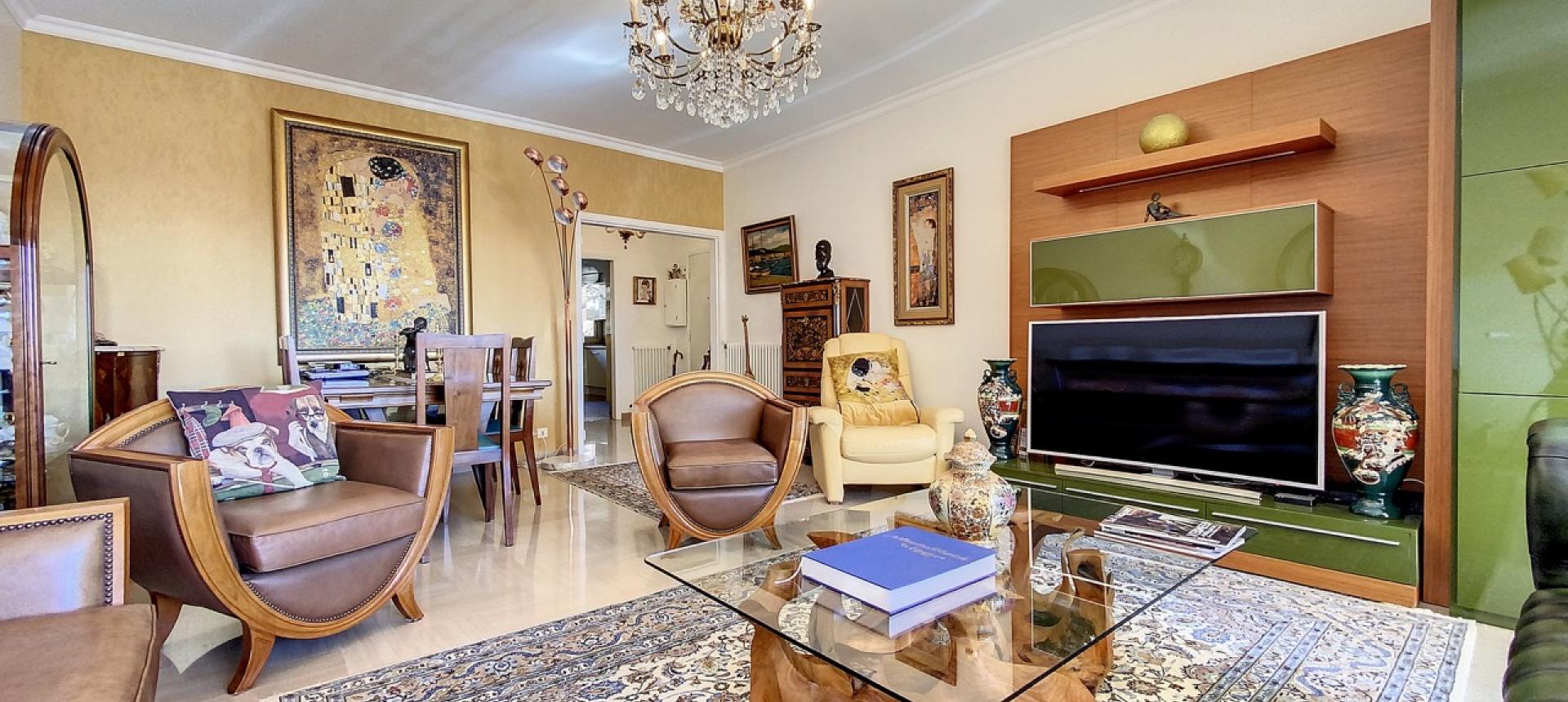 Appartement F4 à vendre au Palais Grandval à Ajaccio