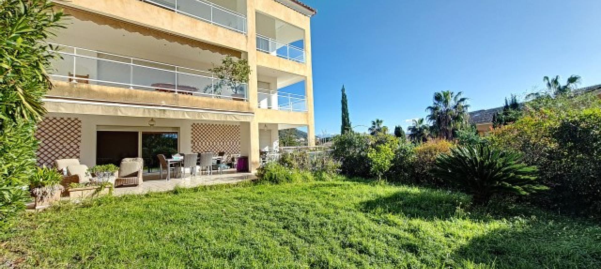F4 à louer La Pinède terrasse 