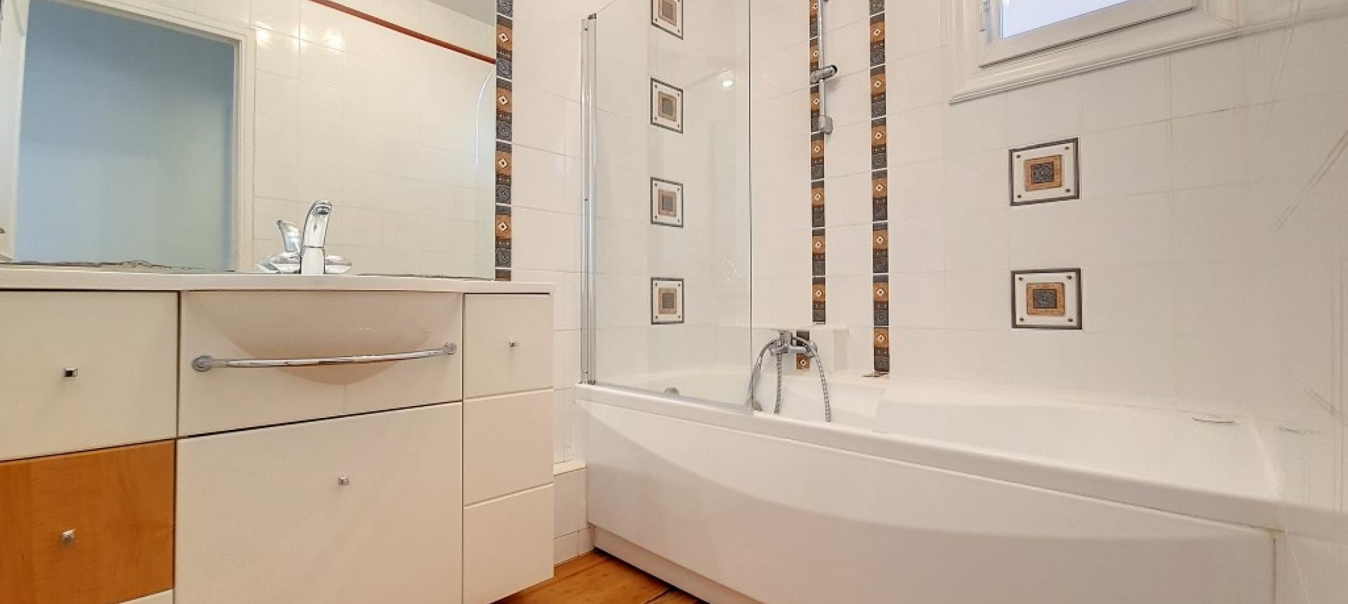 F4 FINOSELLO  salle de bain