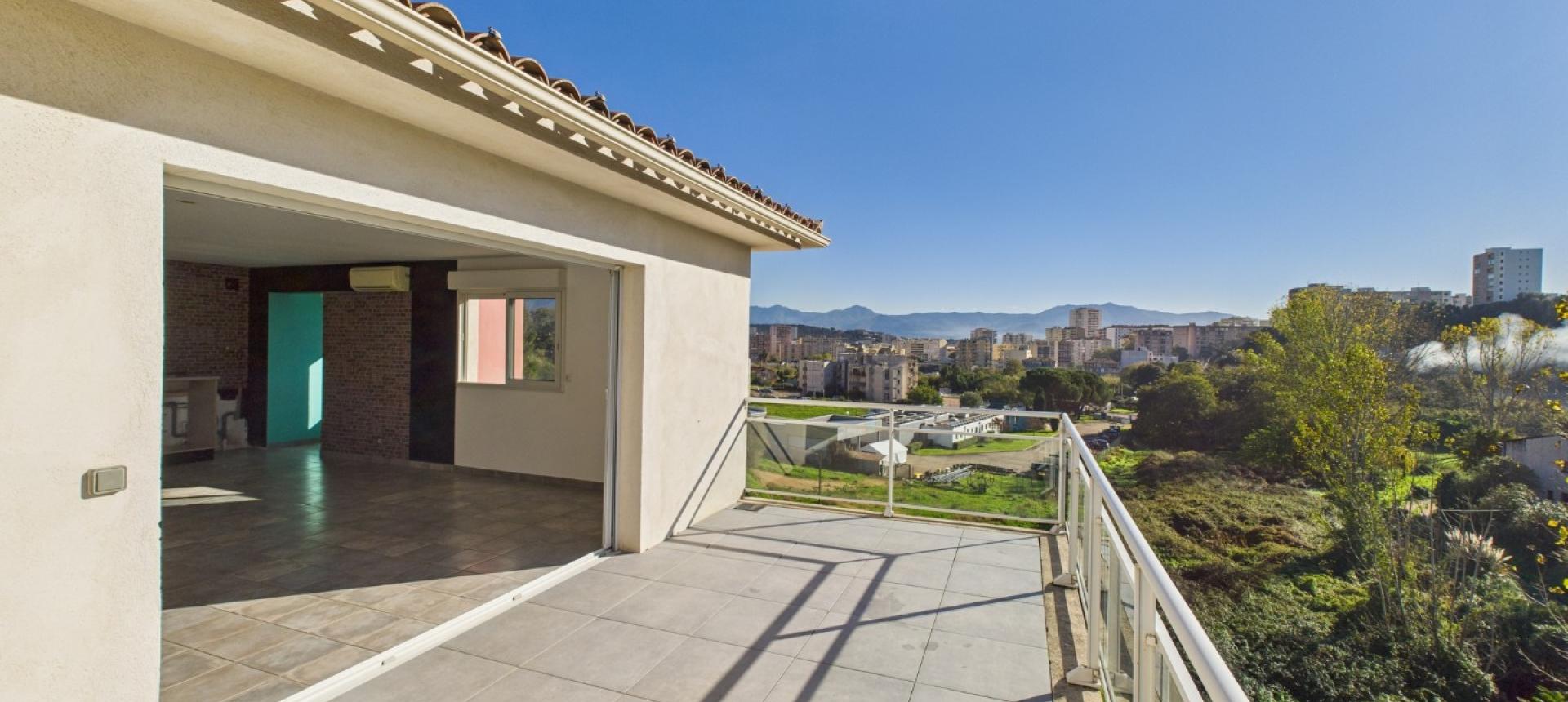 F4 A VENDRE JARDINS DES MILELLI