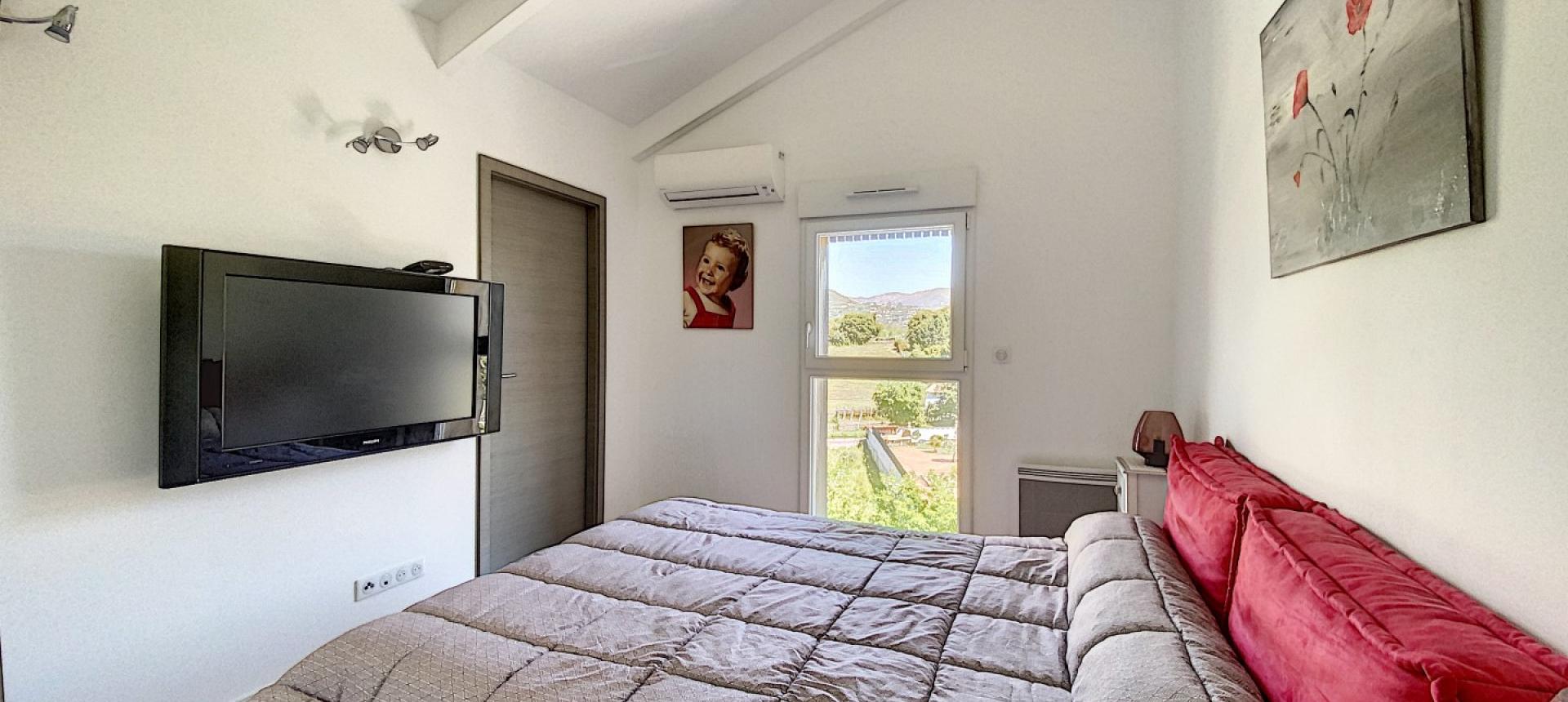 F4 MEZZAVIA CHAMBRE 2