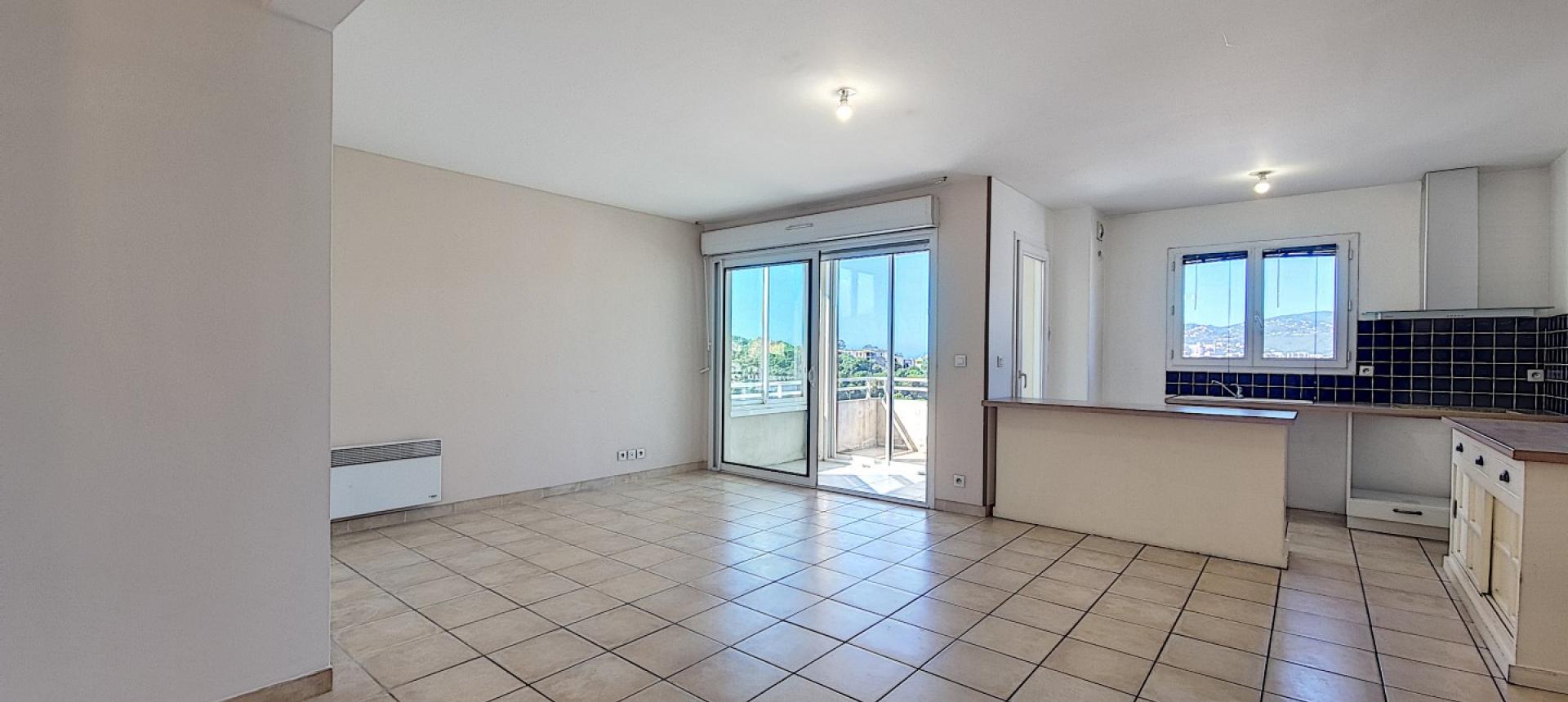 Vente appartement F4 DERNIER ETAGE à Ajaccio - Suartello