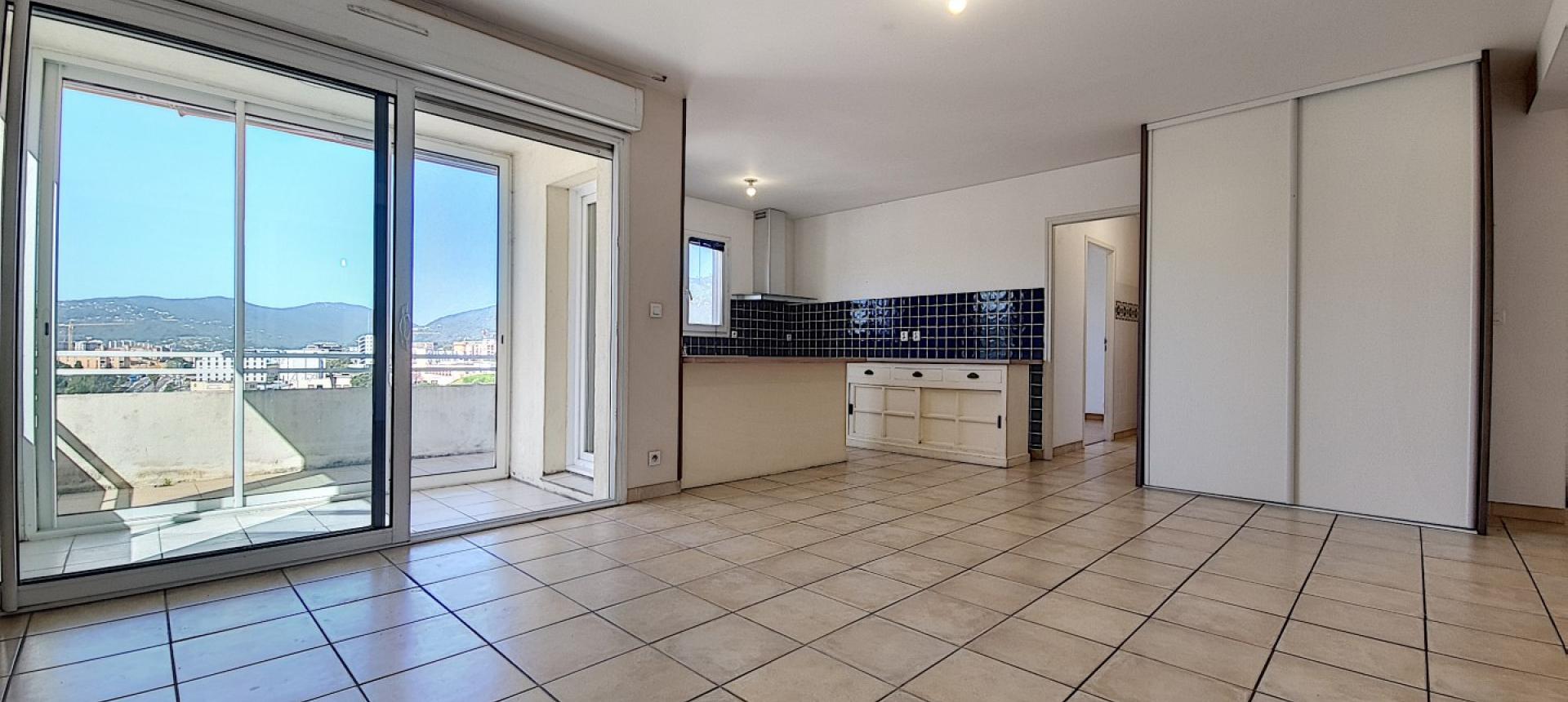 Vente appartement F4 DERNIER ETAGE à Ajaccio - Suartello 