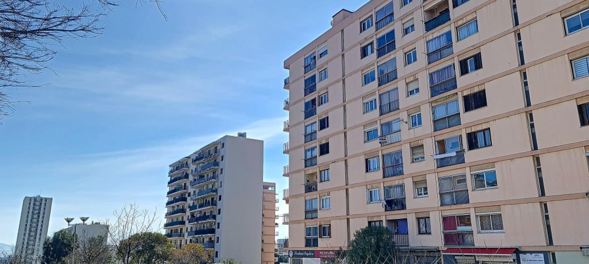 F4 FINOSELLO Immeuble