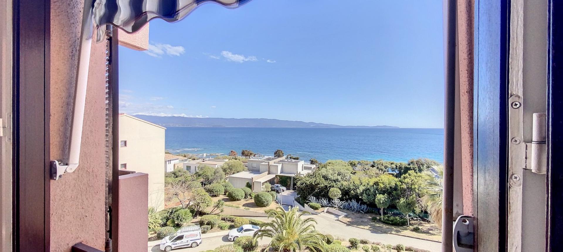 A VENDRE F4 VUE MER ROUTE DES  SANGUINAIRES
