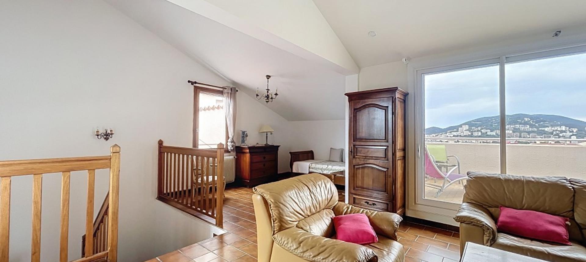 F5 duplex meublé secteur Aspretto à Ajaccio
