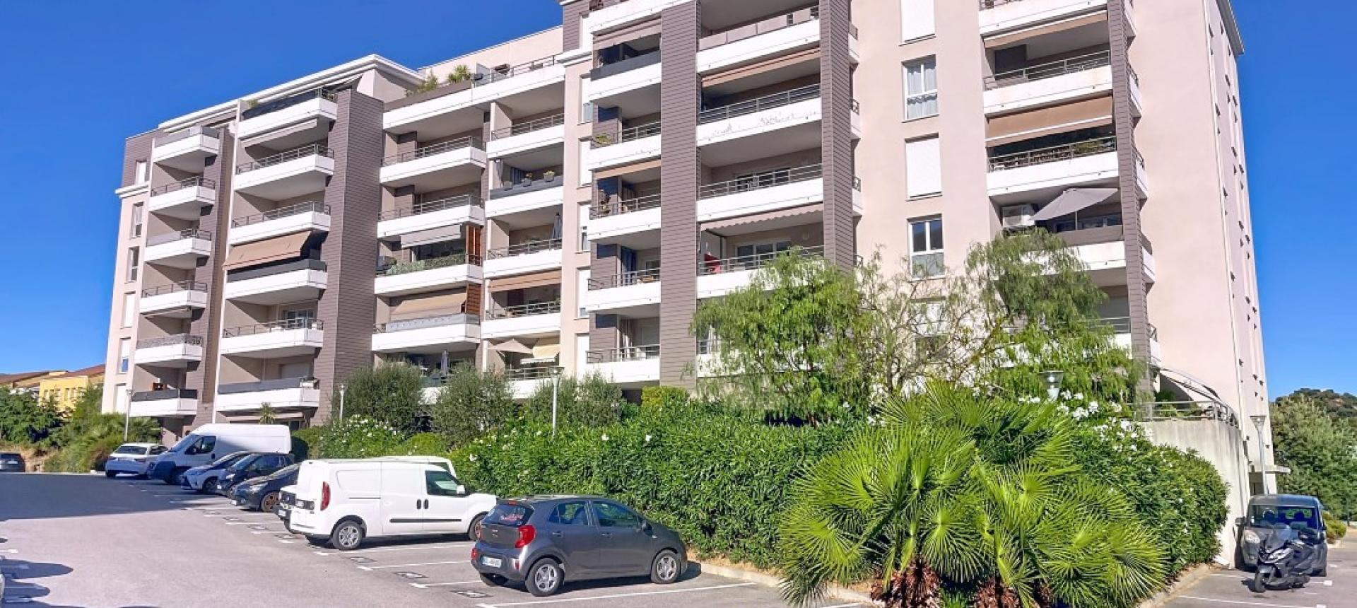 Place de stationnement résidence Vivaldi à Ajaccio