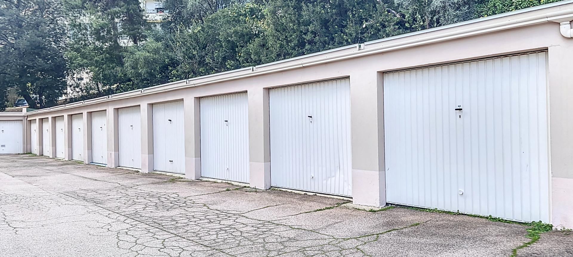 Garage à vendre à Ajaccio - Route des Sanguinaires