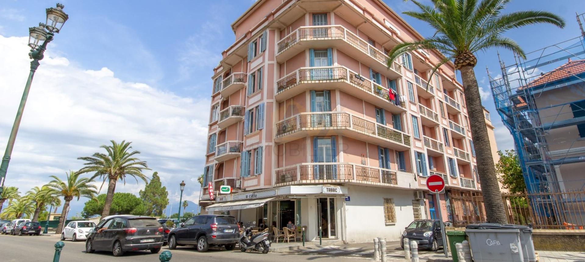 F4 à vendre vue mer à proximité de la plage du TROTTEL - Ajaccio