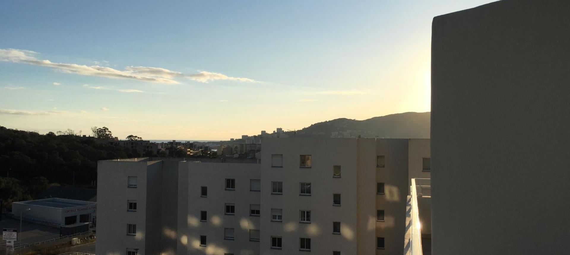 À vendre F2 vue mer à Suartello - Ajaccio