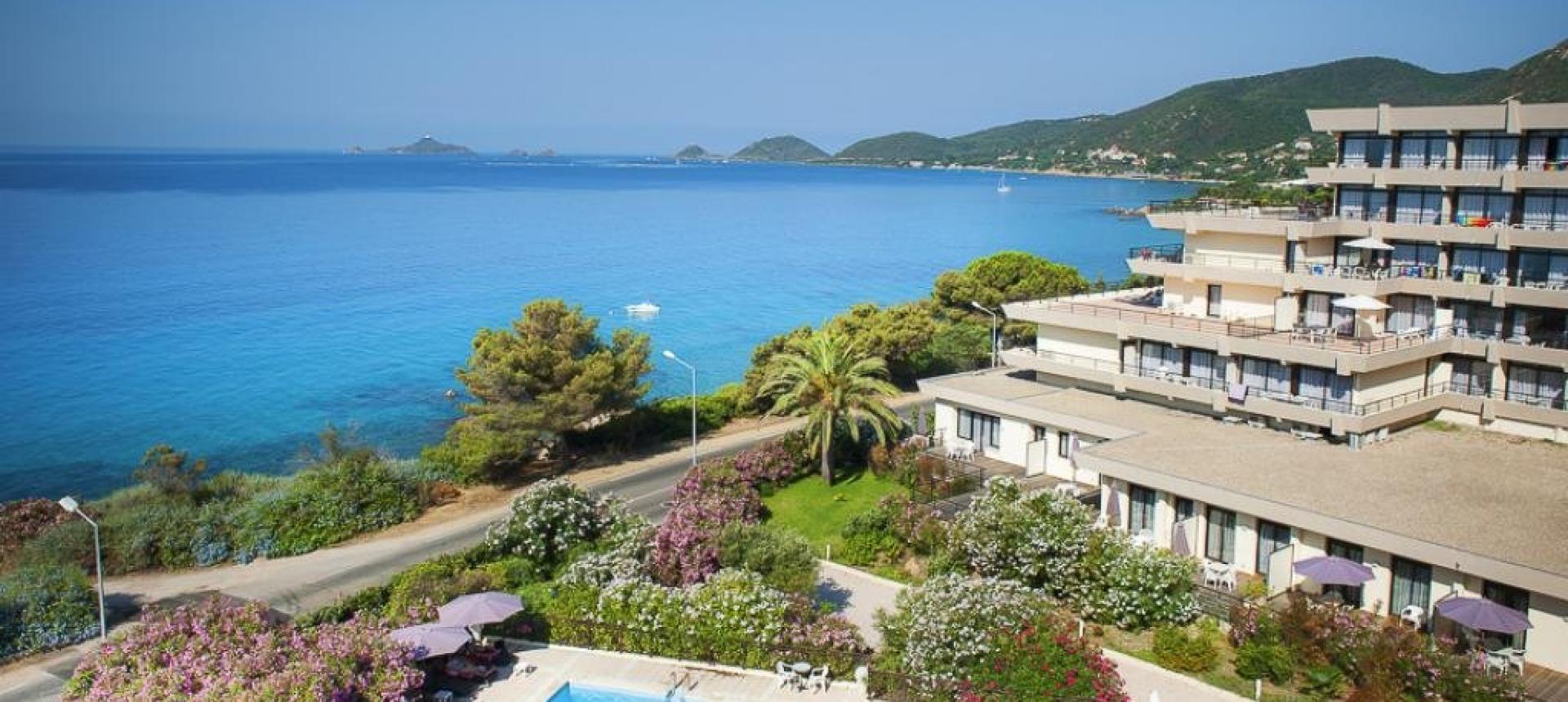 location f1 ajaccio saisonniere corse immobilier max