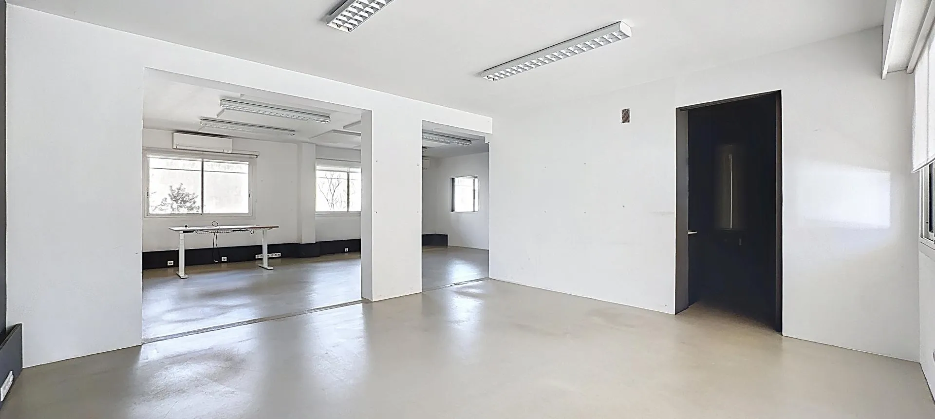 Local 86 m²  à usage de bureaux   ou professionnel à la location à Ajaccio