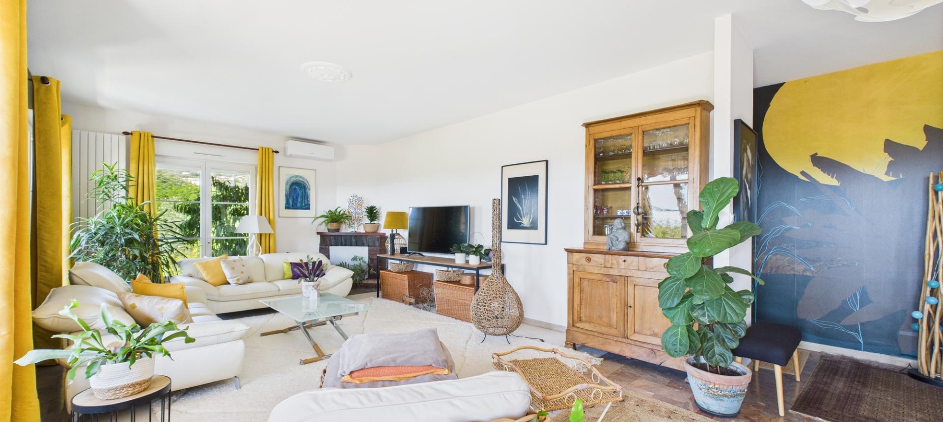 VILLA A VENDRE TROVA