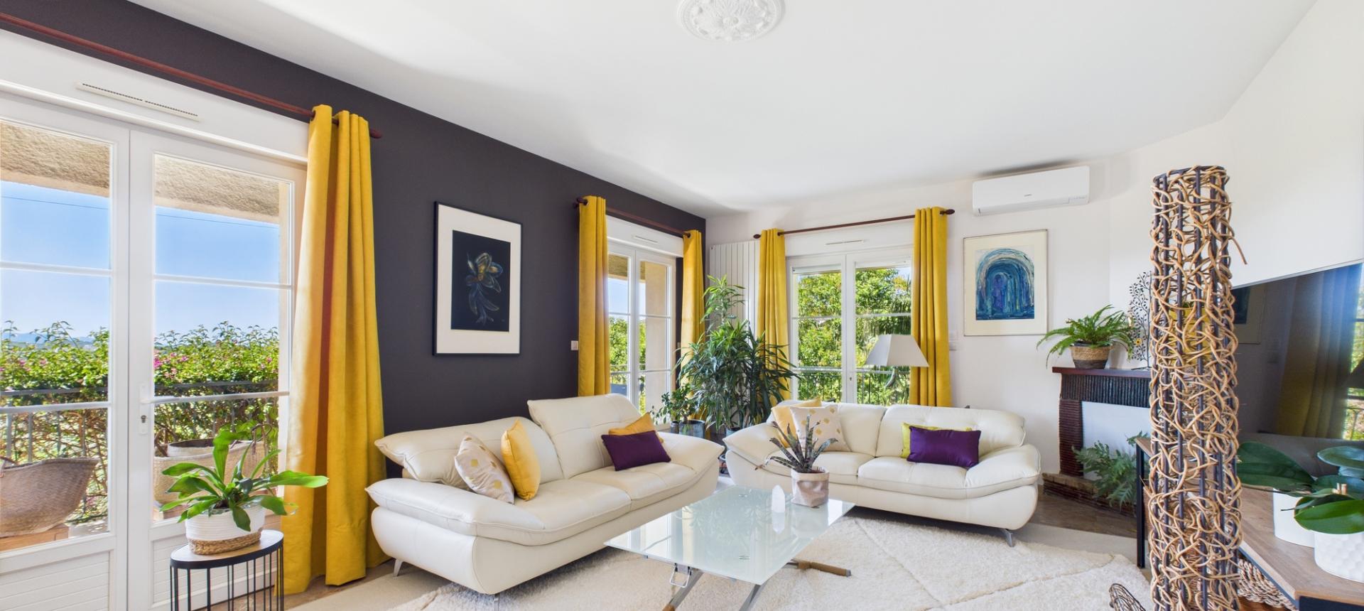 VILLA A VENDRE TROVA