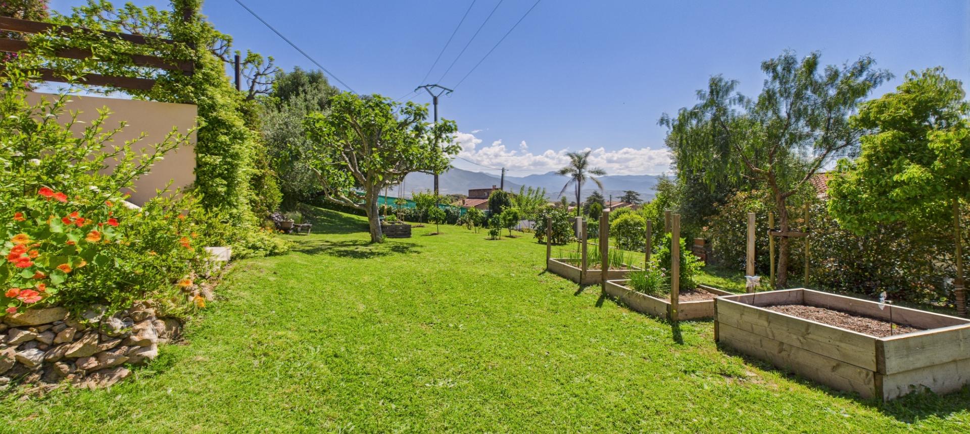 VILLA A VENDRE TROVA