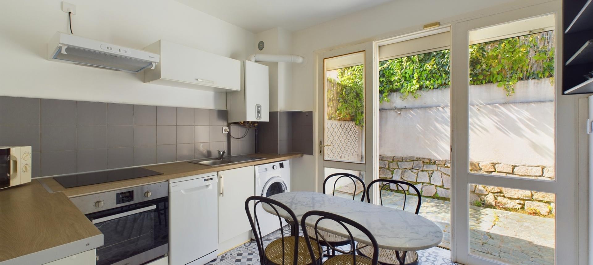 Maison mitoyenne à vendre à Ajaccio, quartier du Salario