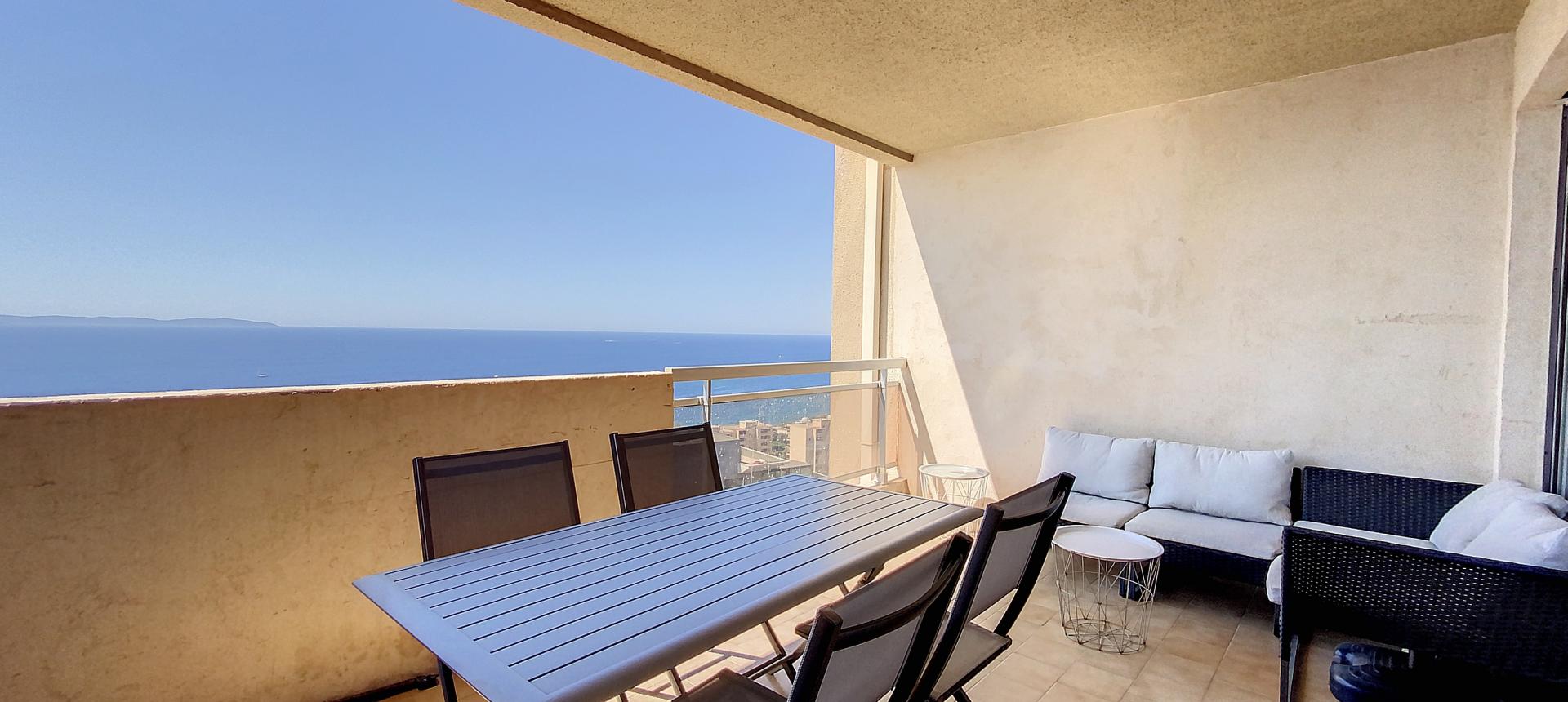 Vente appartement F3 route des sanguinaires à Ajaccio