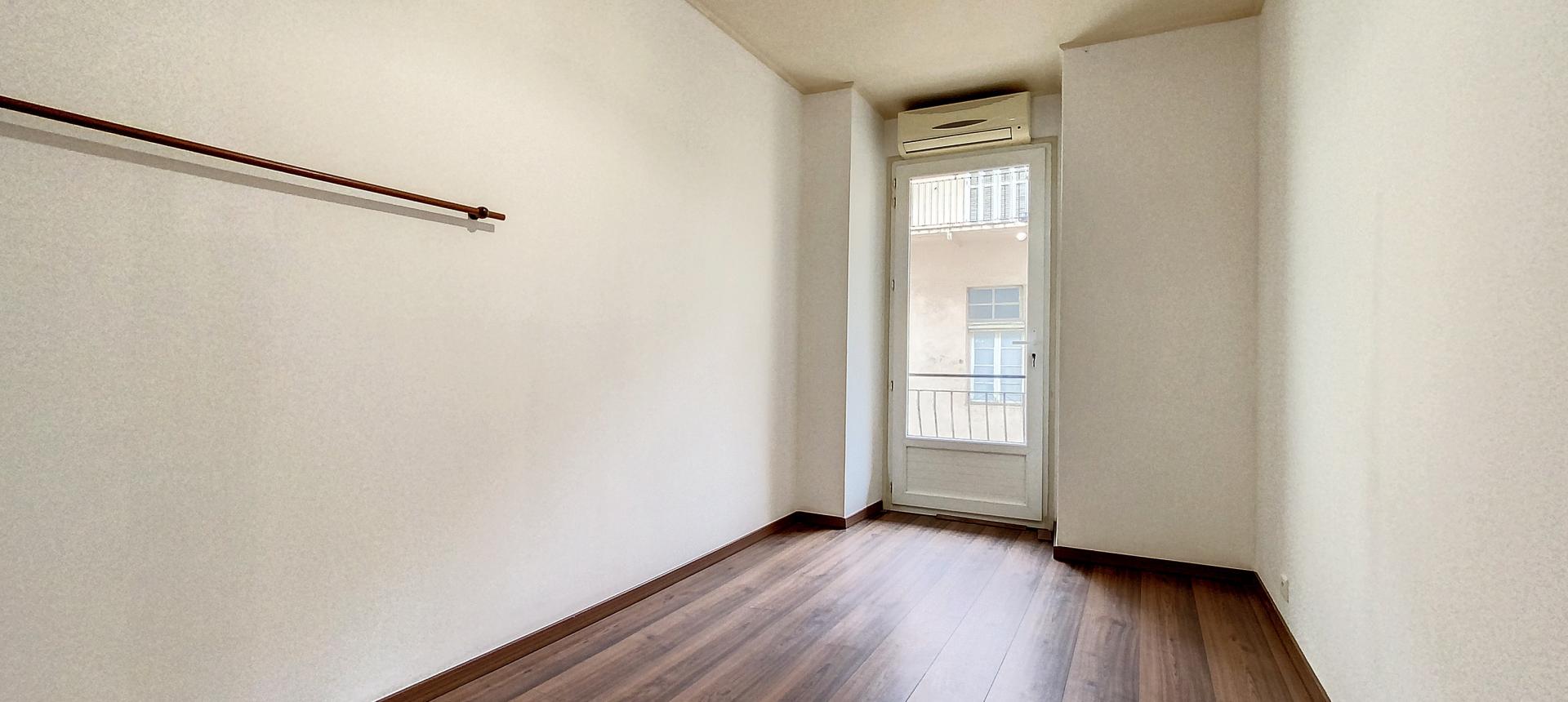 F4 A VENDRE - 6 RUE FESCH