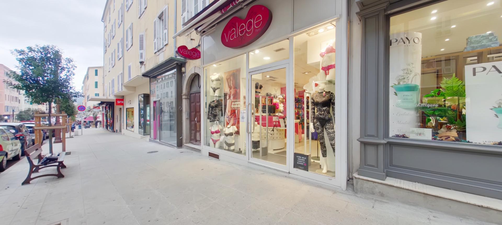 Droit au bail local commercial à vendre à Ajaccio centre