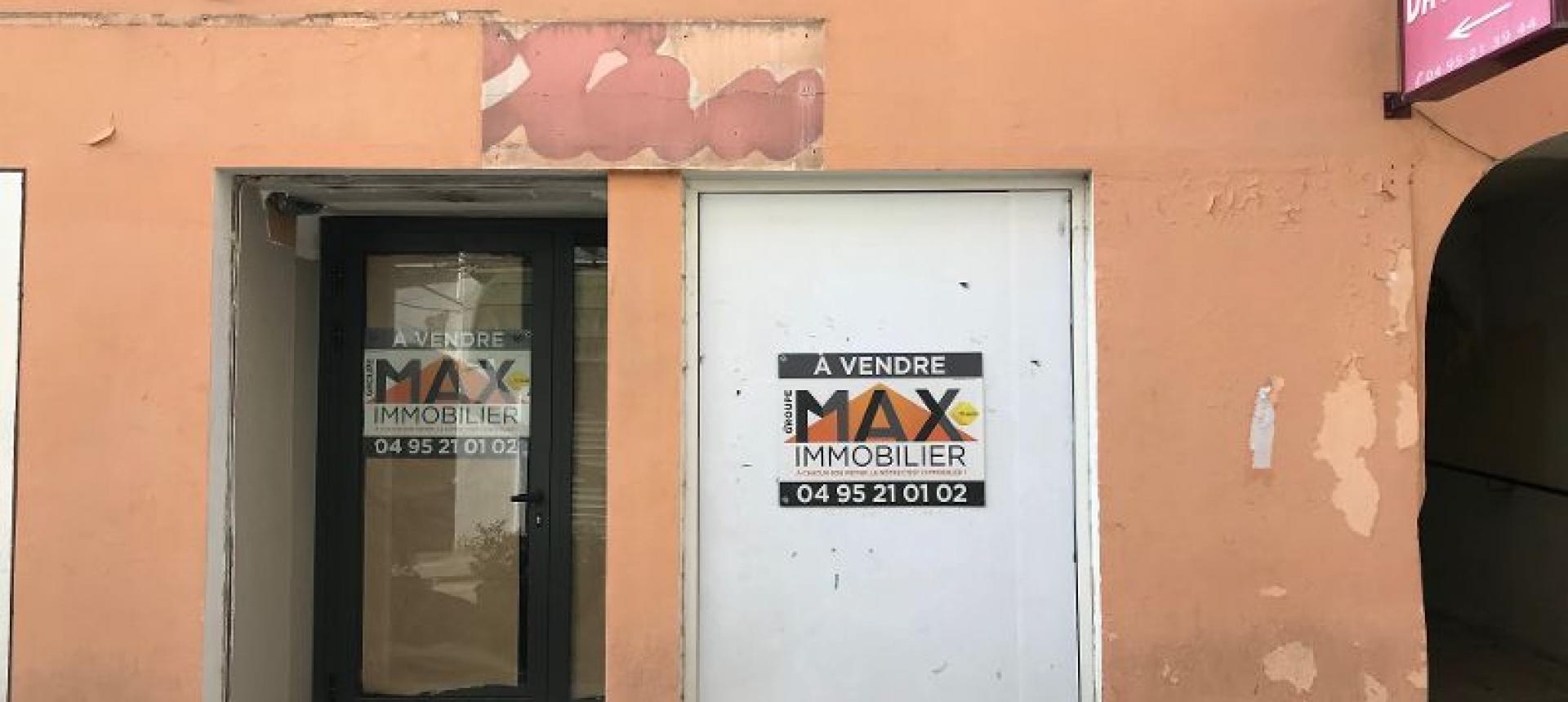 Pas de porte à vendre local commercial centre ville Ajaccio