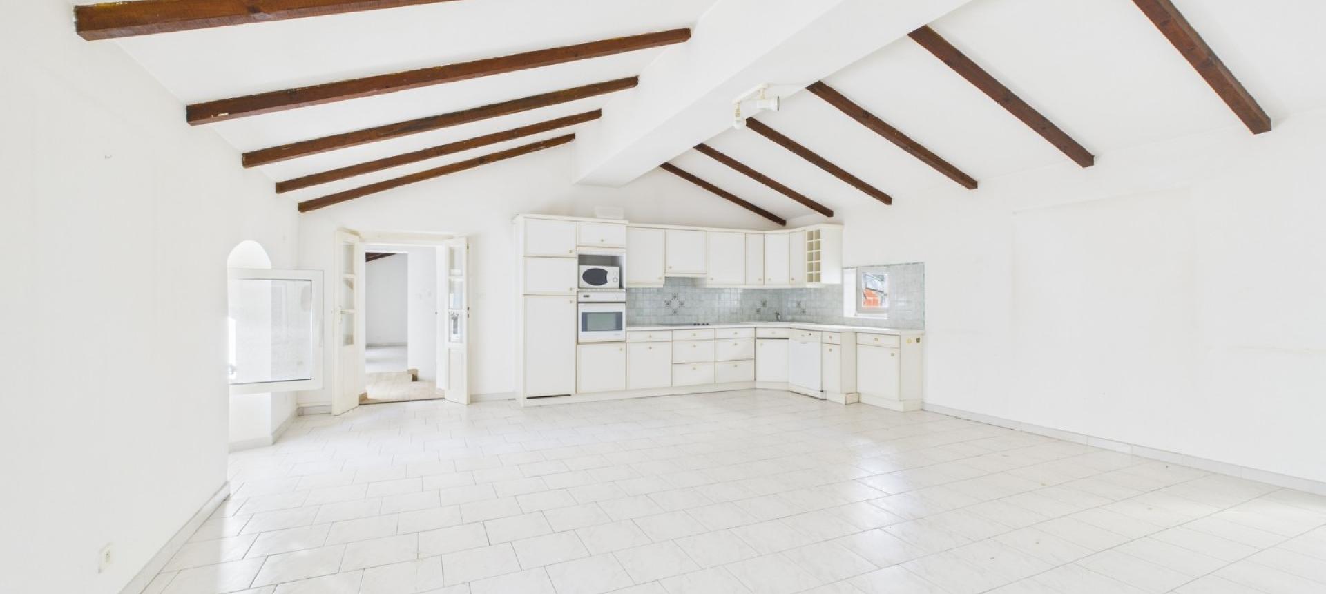 STUDIO A VENDRE 64 RUE FESCH AJACCIO