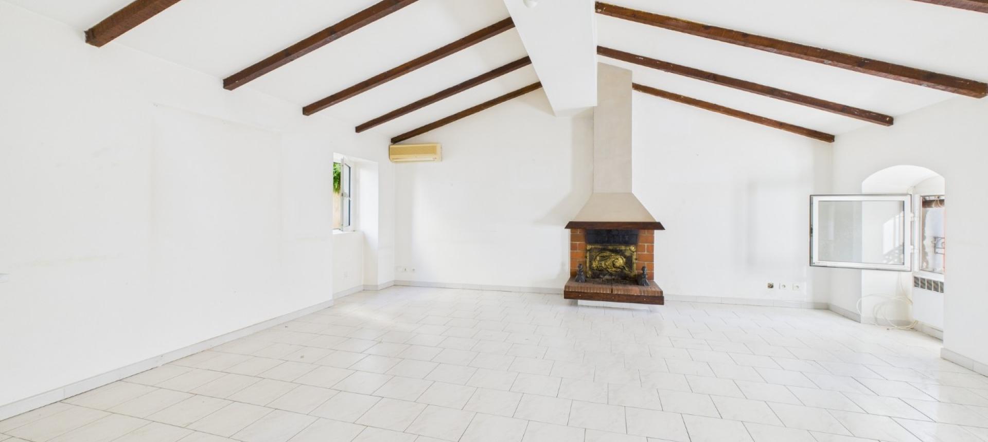 STUDIO A VENDRE 64 RUE FESCH AJACCIO