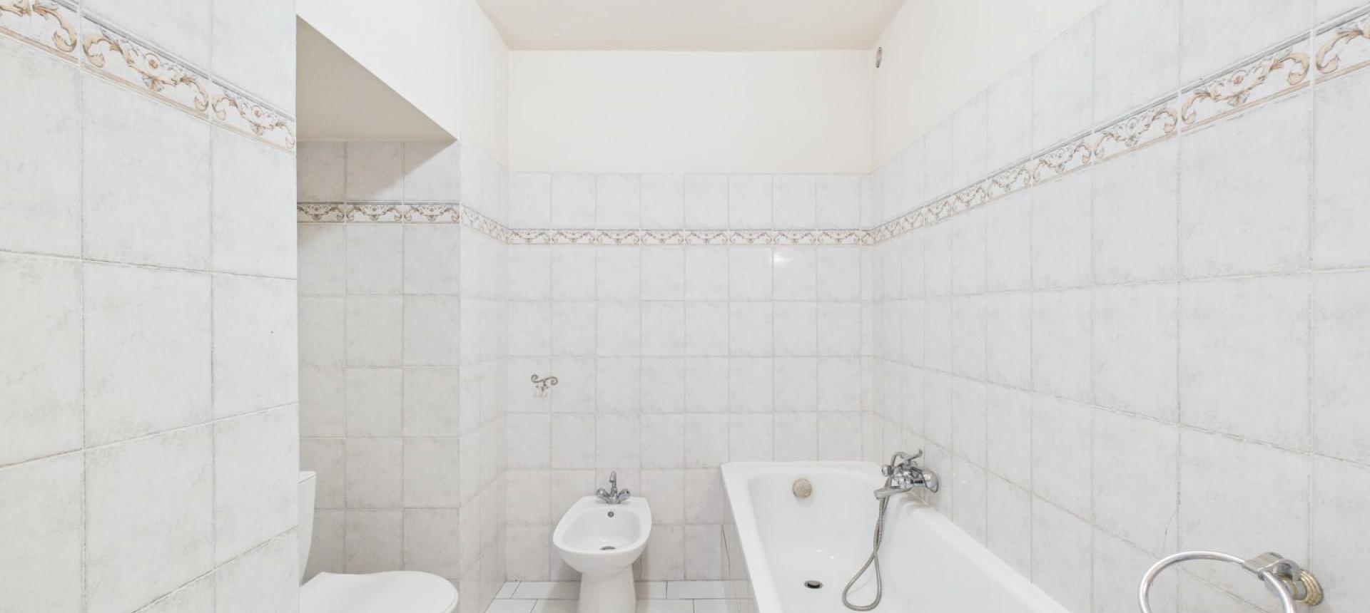 F3 - 64 RUE FESCH 