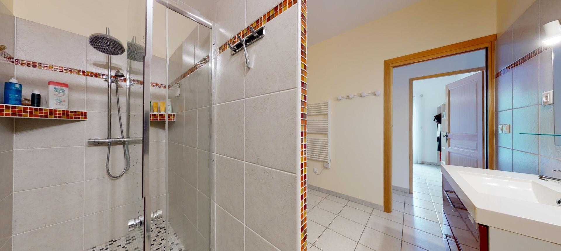 Villa à vendre proche Ajaccio - San Benedetto - Vue salle de bain - RDJ