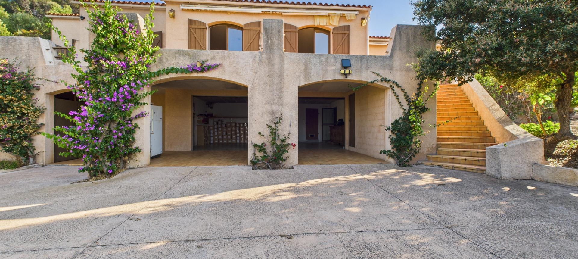 VILLA A VENDRE SAGONE ROUTE DE CARGESE