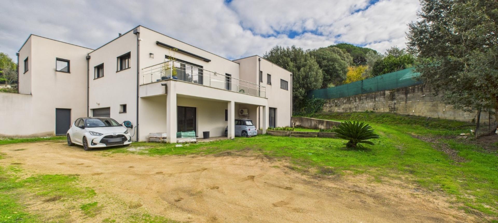 VILLA A VENDRE MEZZAVIA CHEMIN D ACQUALONGA