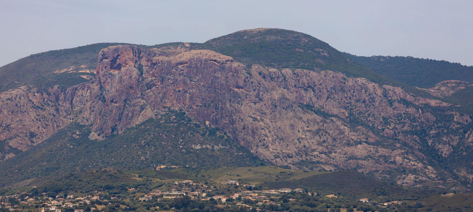 Villa d’exception à vendre entre Ajaccio et Porticcio