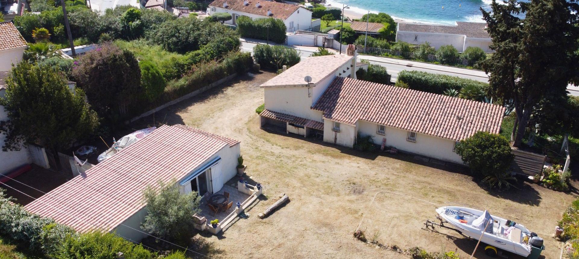 Villa F5 + T2 vue mer à vendre près d'Ajaccio, Tiuccia