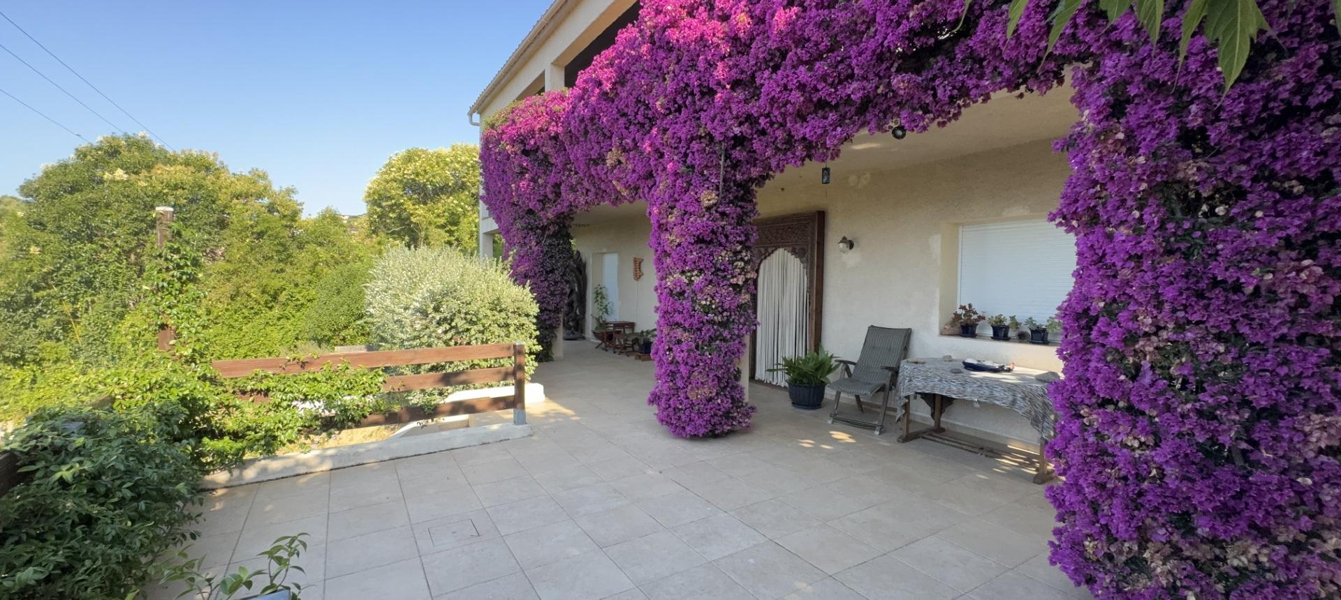 VILLA A VENDRE TROVA