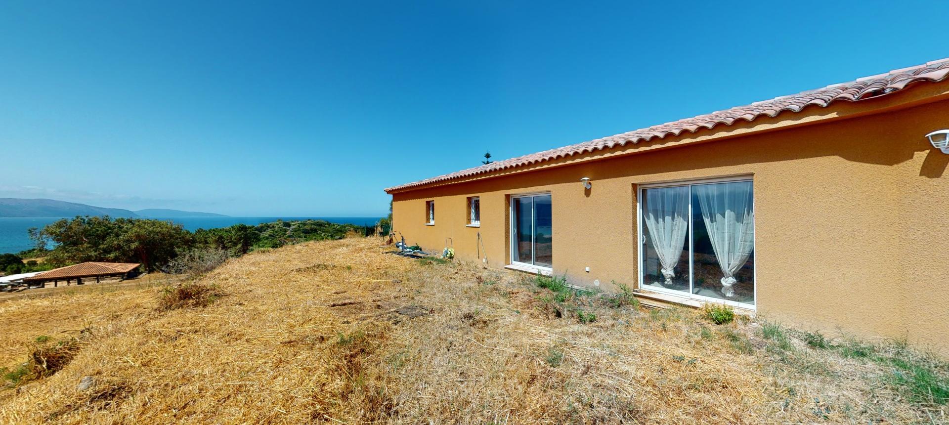 Villa à vendre vue mer proche Ajaccio - Golfe de Sagone