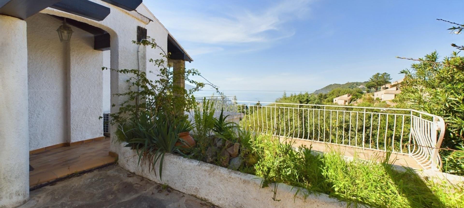 Villa F4 vue mer à vendre à Tiuccia près d'Ajaccio