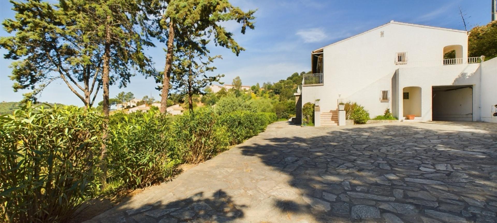 Villa F4 vue mer à vendre à Tiuccia près d'Ajaccio