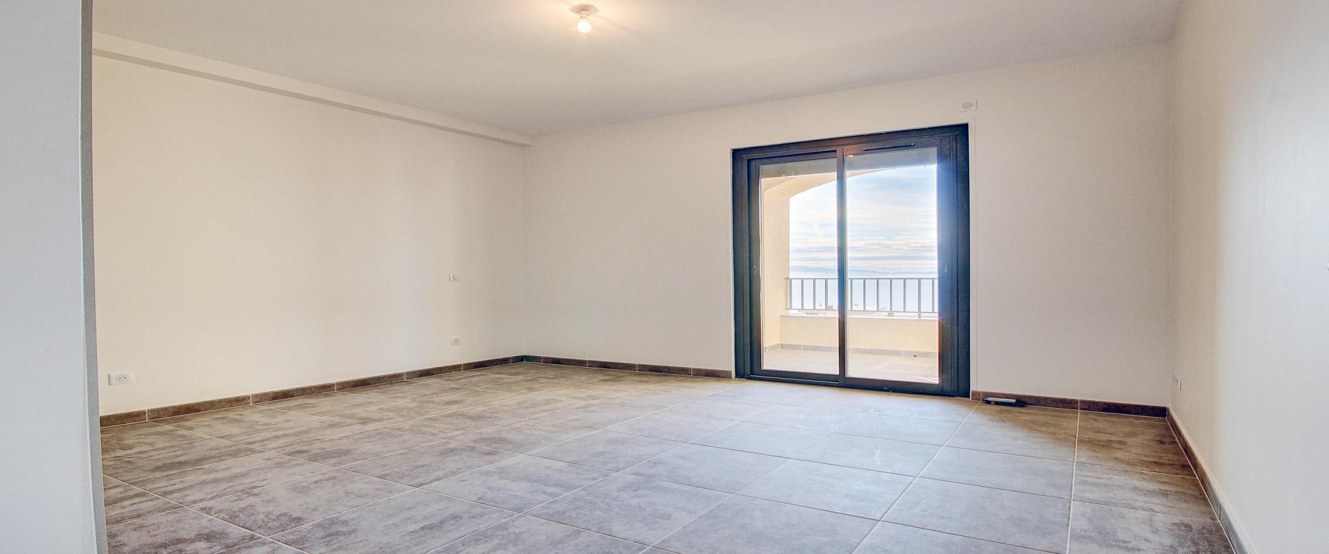 En Corse,à Ajaccio, sur la route des Sanguinaires, Vente d'un appartement de type F3 de 73 m²  avec terrasse et  vue mer