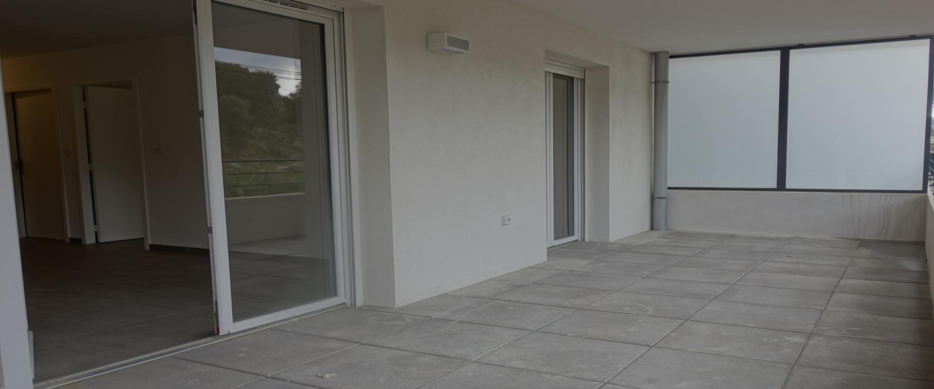 a louer f2 stiletto terrasse