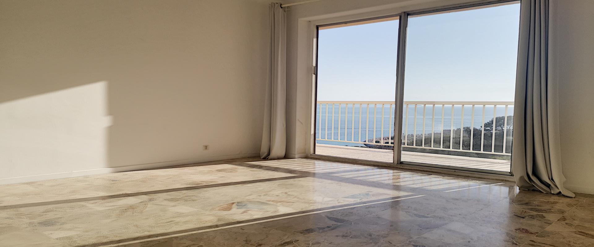 F2 à louer le Belvédère séjour